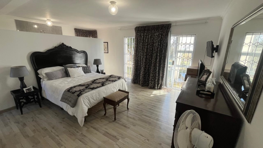 3 Bedroom Property for Sale in Wavecrest Eastern Cape